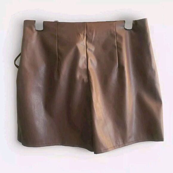 Simply Blessed Vegan Leather Skort Womens Small Brown Tie Waist NWT - Picture 3 of 8
